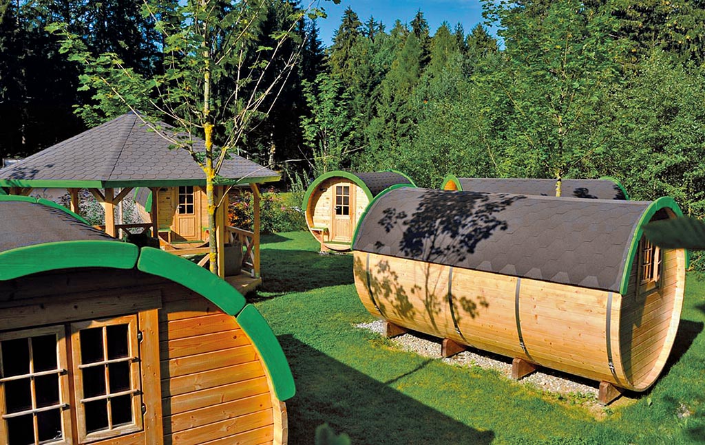 Die Schlaffässer sind bei Bikern sehr beliebt.