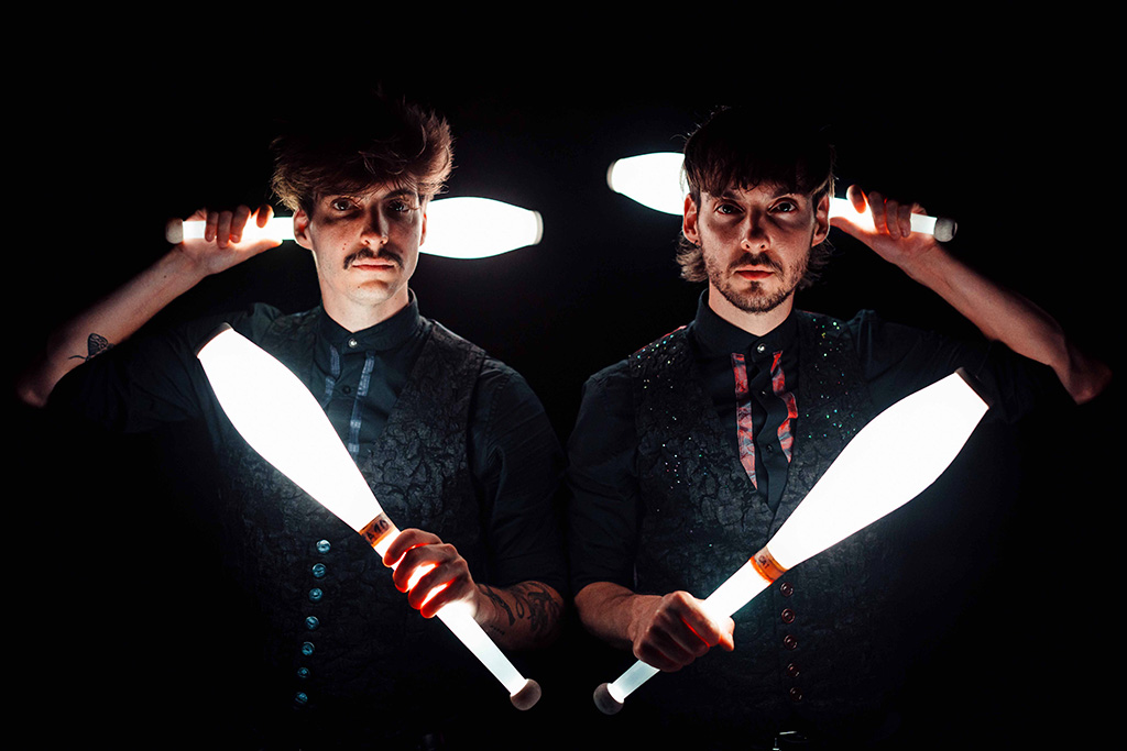 Canaval Twins